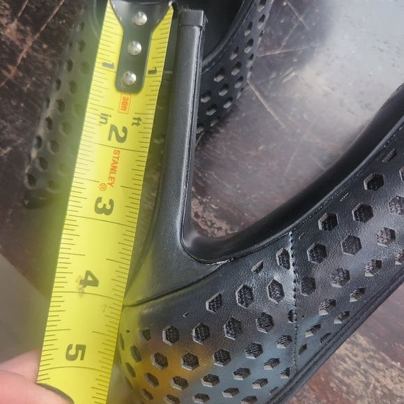 Nine West Heels - Like New - Picture 8 of 14